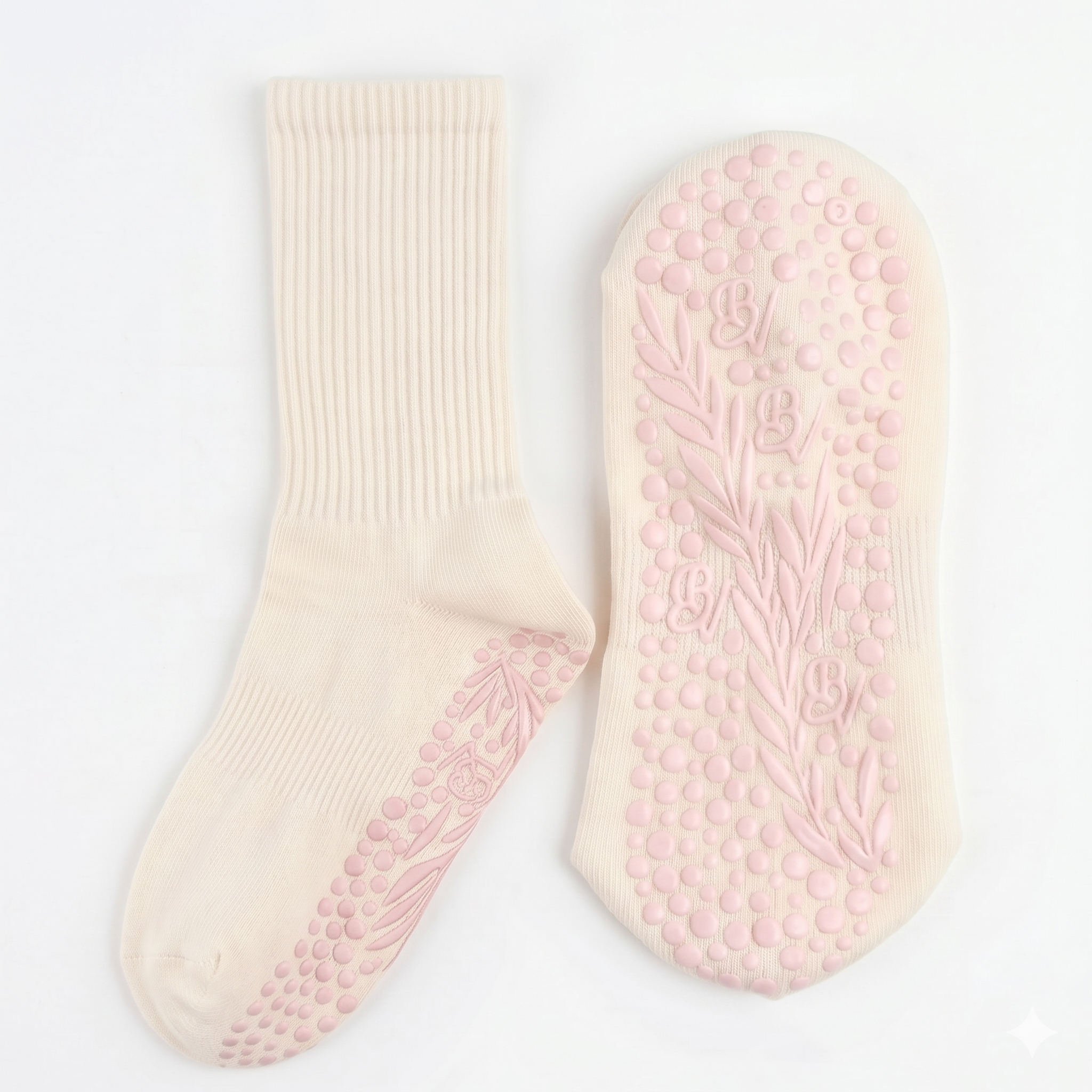 Pink Bellona Velvet Pilates grip socks made of organic cotton with minimalist design and non-slip grip soles.